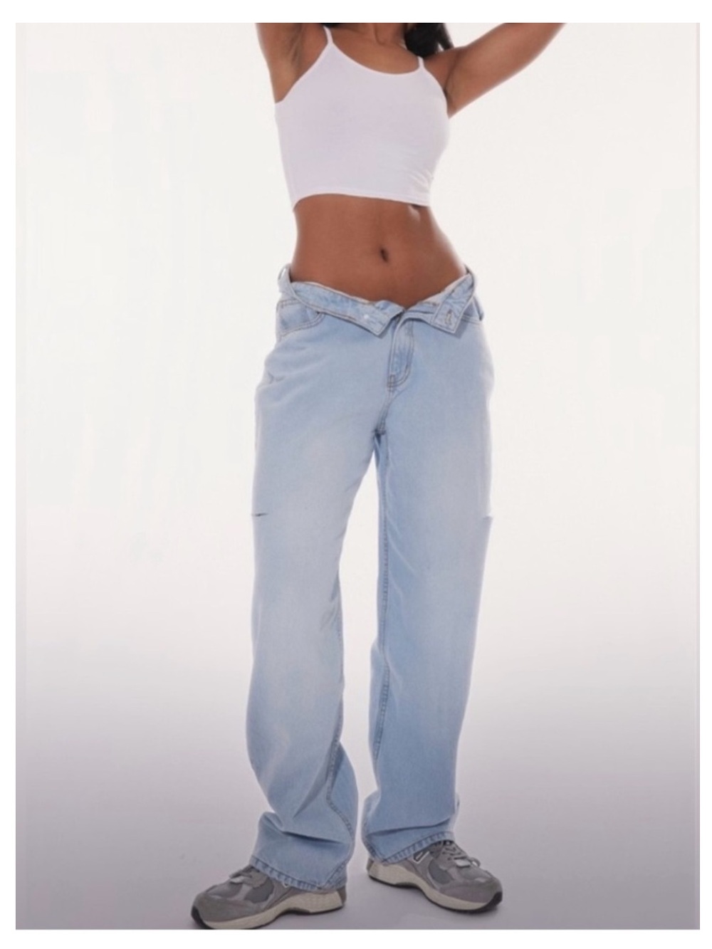 NWT PRETTYLITTLETHING Washed Thigh Split Boyfriend Jeans in Light Blue Sz 8